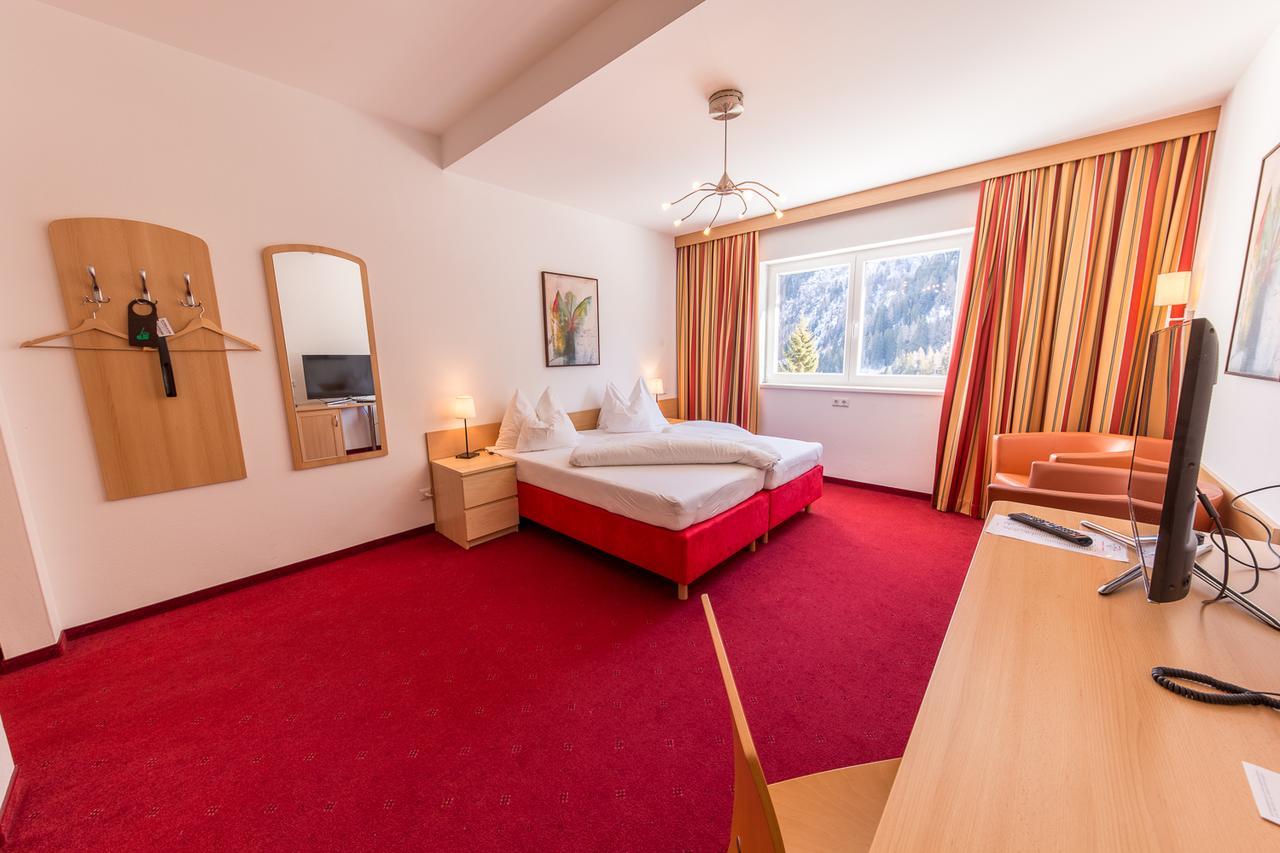 Hotel Karl Schranz ซังคท์อันทอนอัมอาร์ลแบร์ก ภายนอก รูปภาพ
