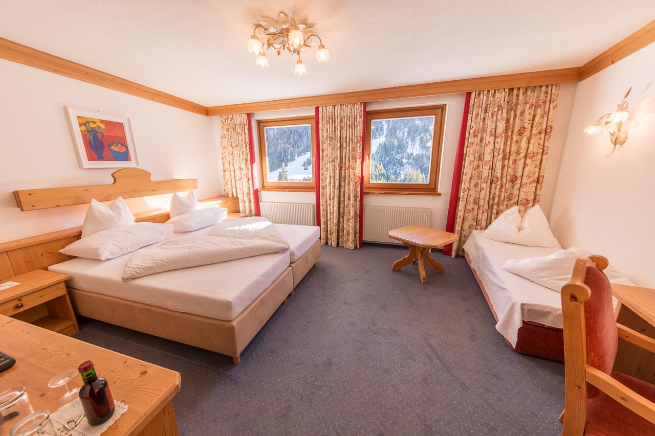 Hotel Karl Schranz ซังคท์อันทอนอัมอาร์ลแบร์ก ภายนอก รูปภาพ
