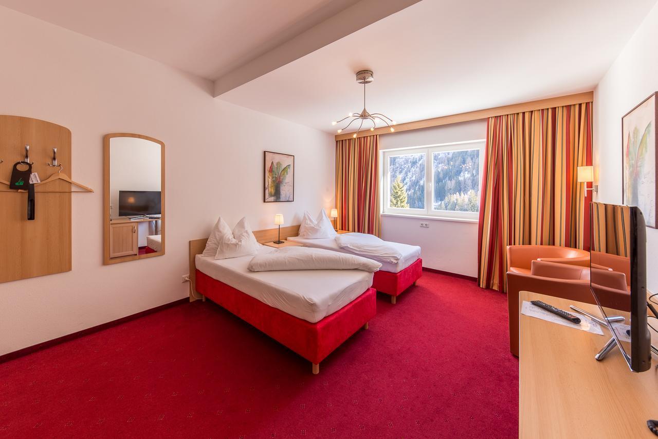 Hotel Karl Schranz ซังคท์อันทอนอัมอาร์ลแบร์ก ภายนอก รูปภาพ