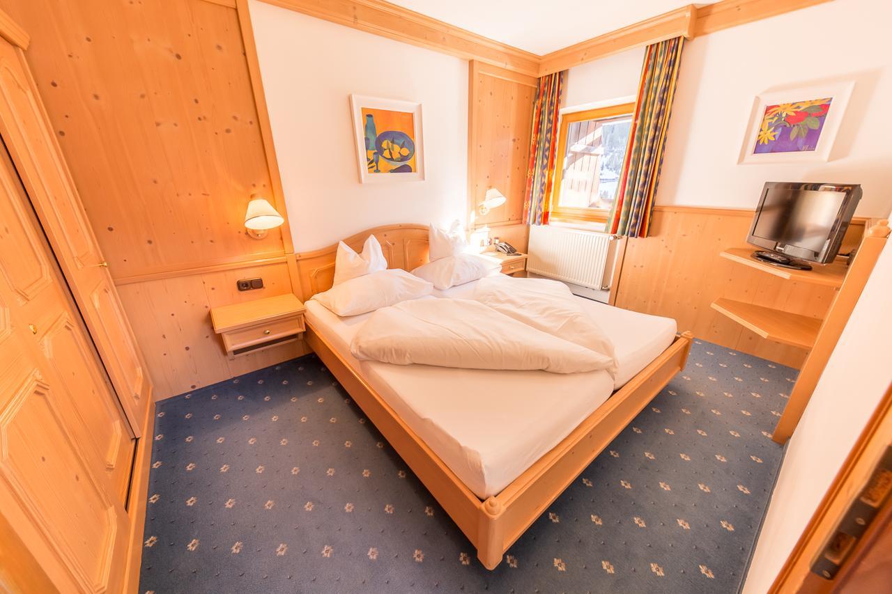 Hotel Karl Schranz ซังคท์อันทอนอัมอาร์ลแบร์ก ภายนอก รูปภาพ