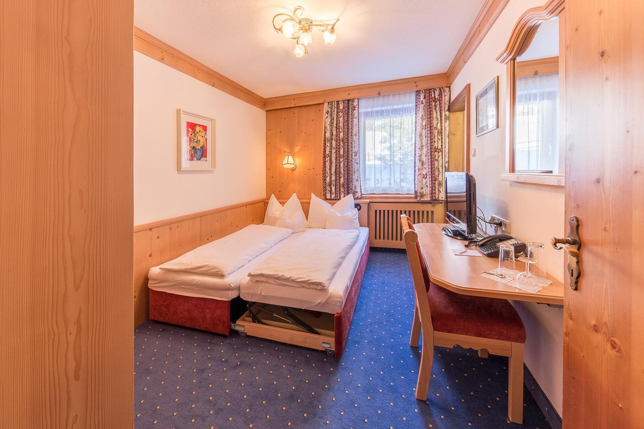 Hotel Karl Schranz ซังคท์อันทอนอัมอาร์ลแบร์ก ภายนอก รูปภาพ